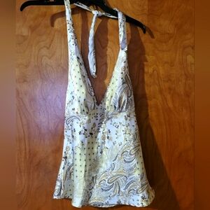 Low-cut sexy halter top